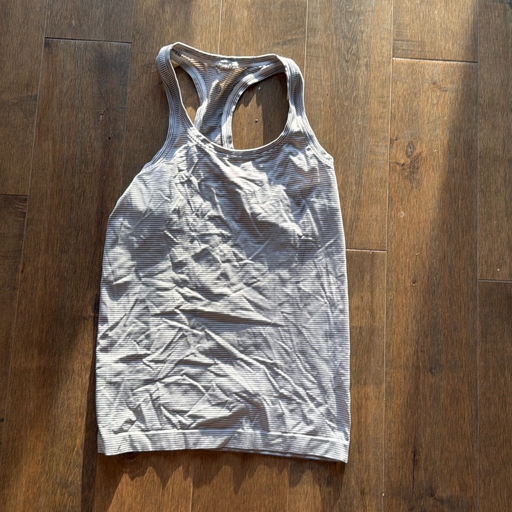 Lulu lemon tank